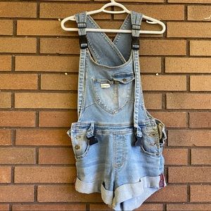 The Mumsie, baby carrying shortalls